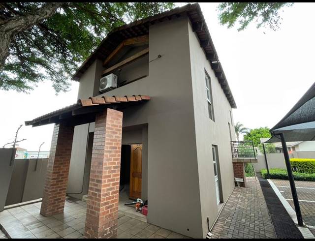 BUSINESS FOR SALE IN ELDORAIGNE